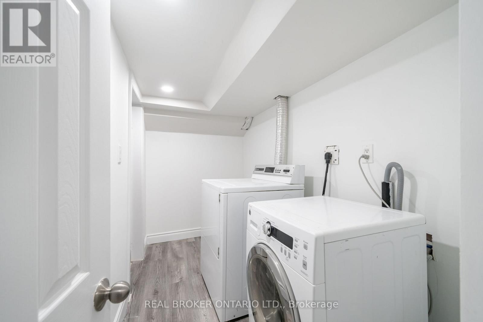 Bsmt - 12 Villa Road, Toronto, Ontario  M8W 1M5 - Photo 4 - W12890418