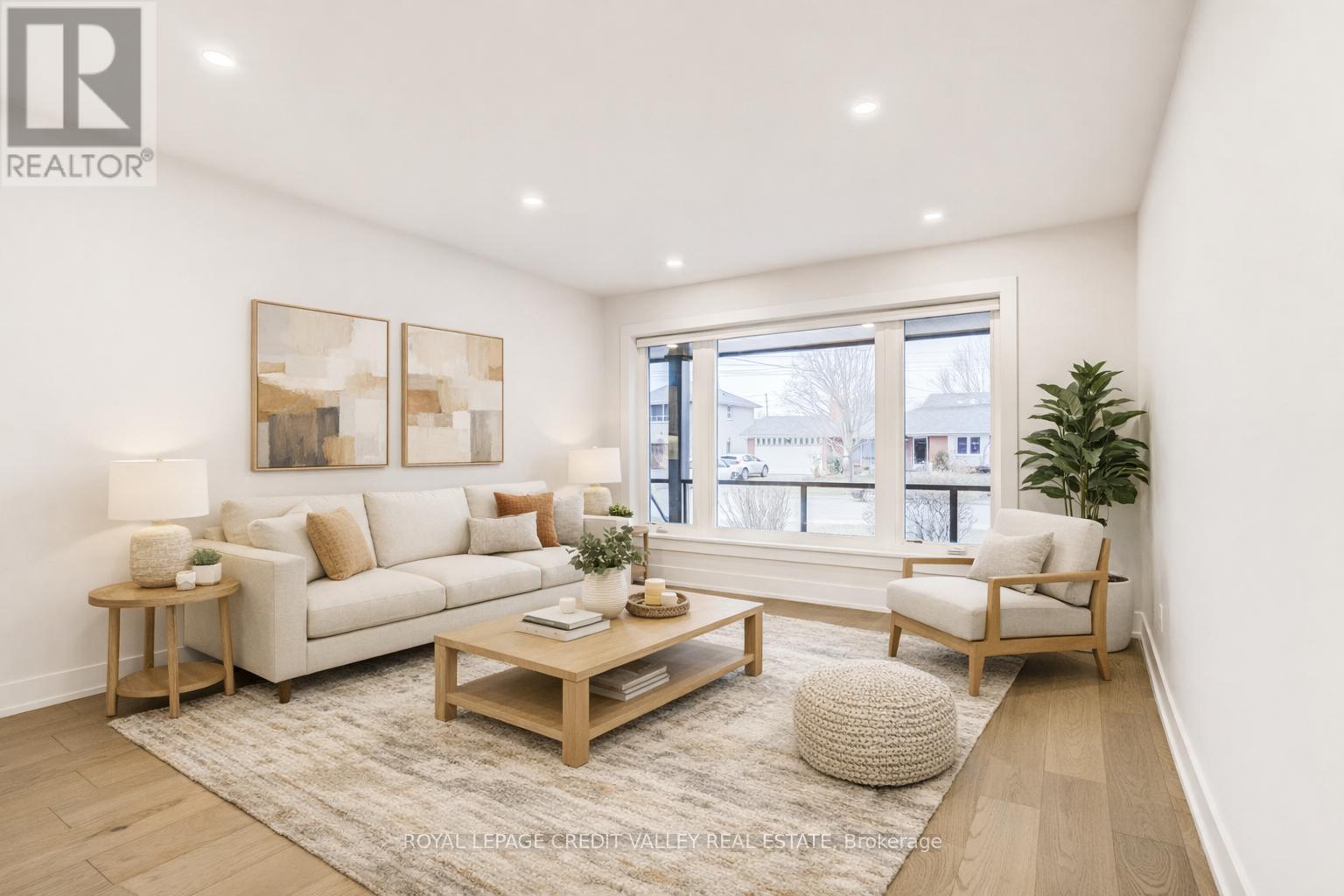 500 Selsey Drive, Mississauga, Ontario  L5A 1B9 - Photo 9 - W12890422