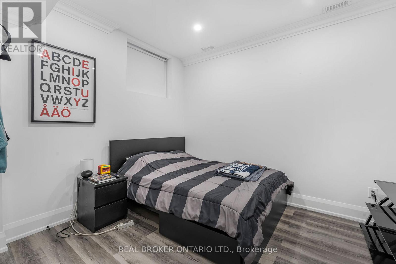 Bsmt - 330 Maple Avenue, Halton Hills, Ontario  L7G 1X1 - Photo 17 - W12890428