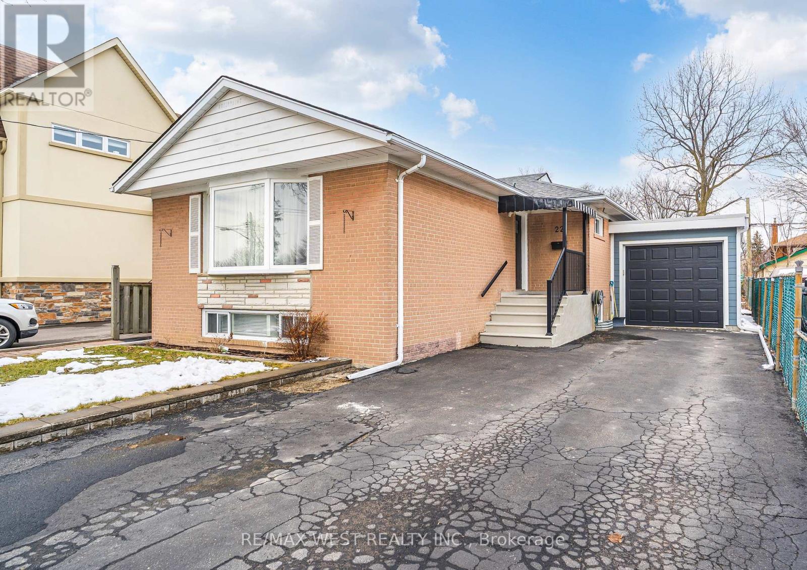 22 DIMPLEFIELD PLACE, toronto (eringate-centennial-west deane), Ontario
