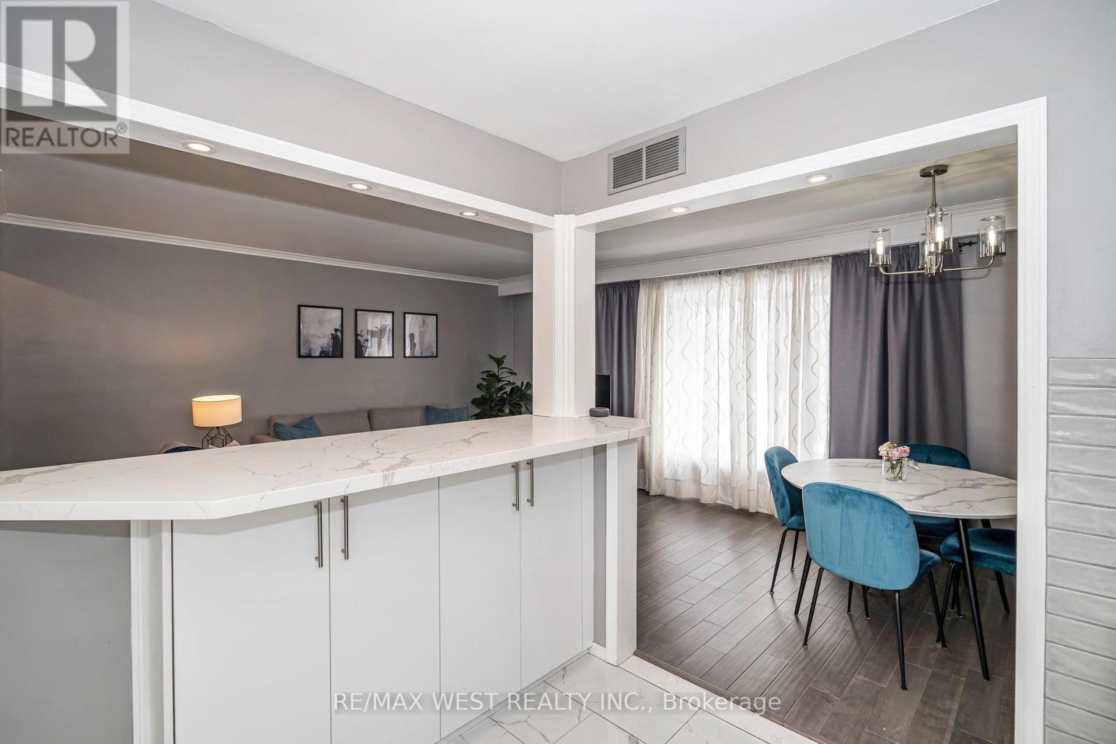 22 Dimplefield Place, Toronto, Ontario  M9C 4A1 - Photo 14 - W12890434