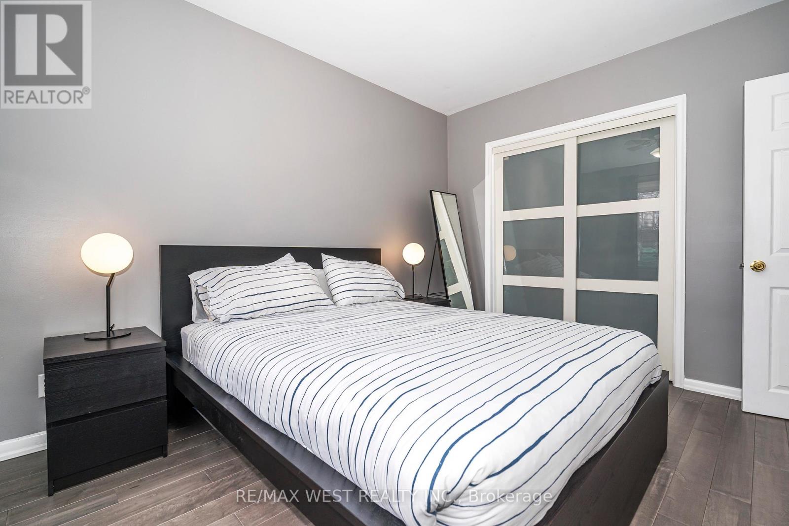 22 Dimplefield Place, Toronto, Ontario  M9C 4A1 - Photo 18 - W12890434