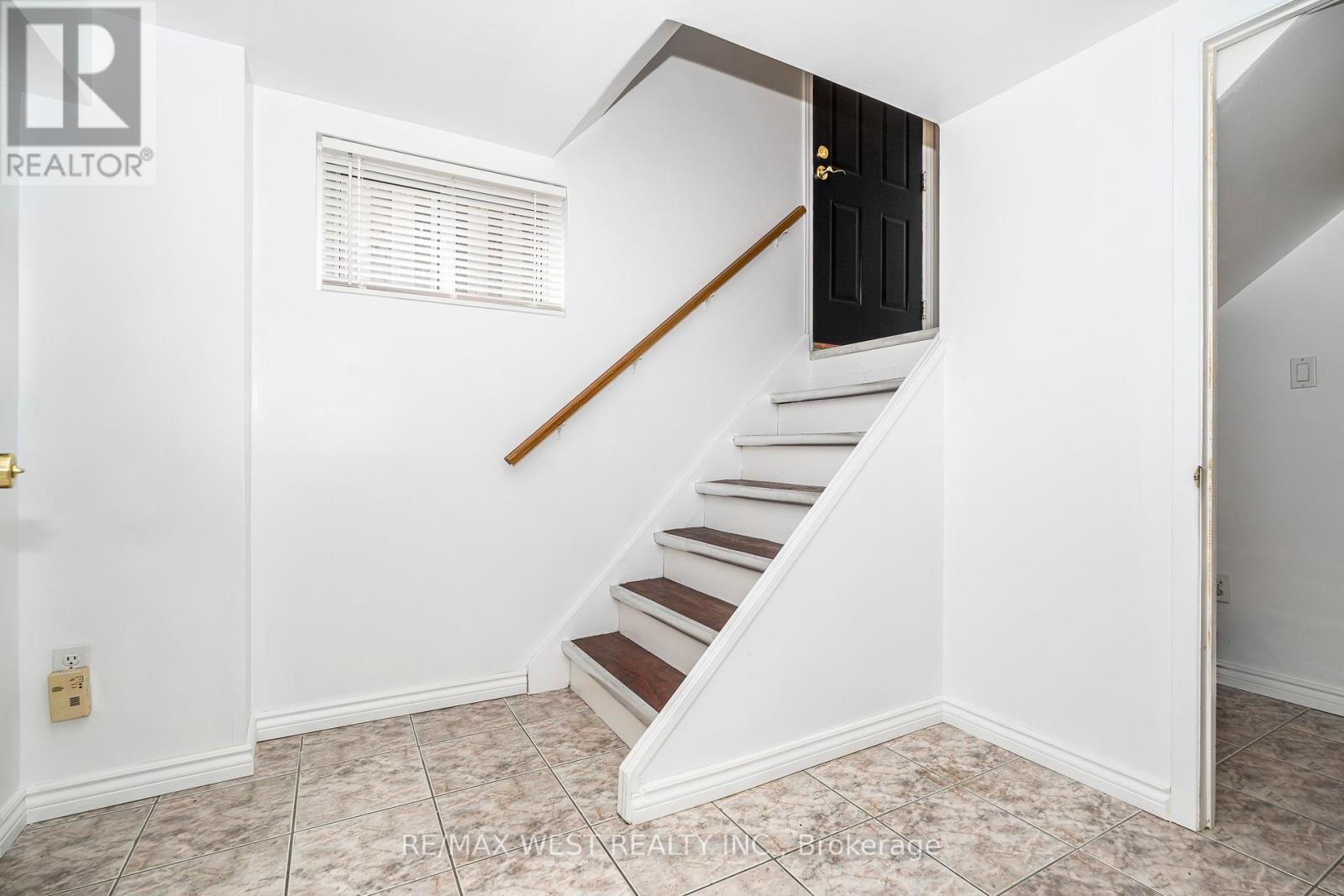 22 Dimplefield Place, Toronto, Ontario  M9C 4A1 - Photo 24 - W12890434