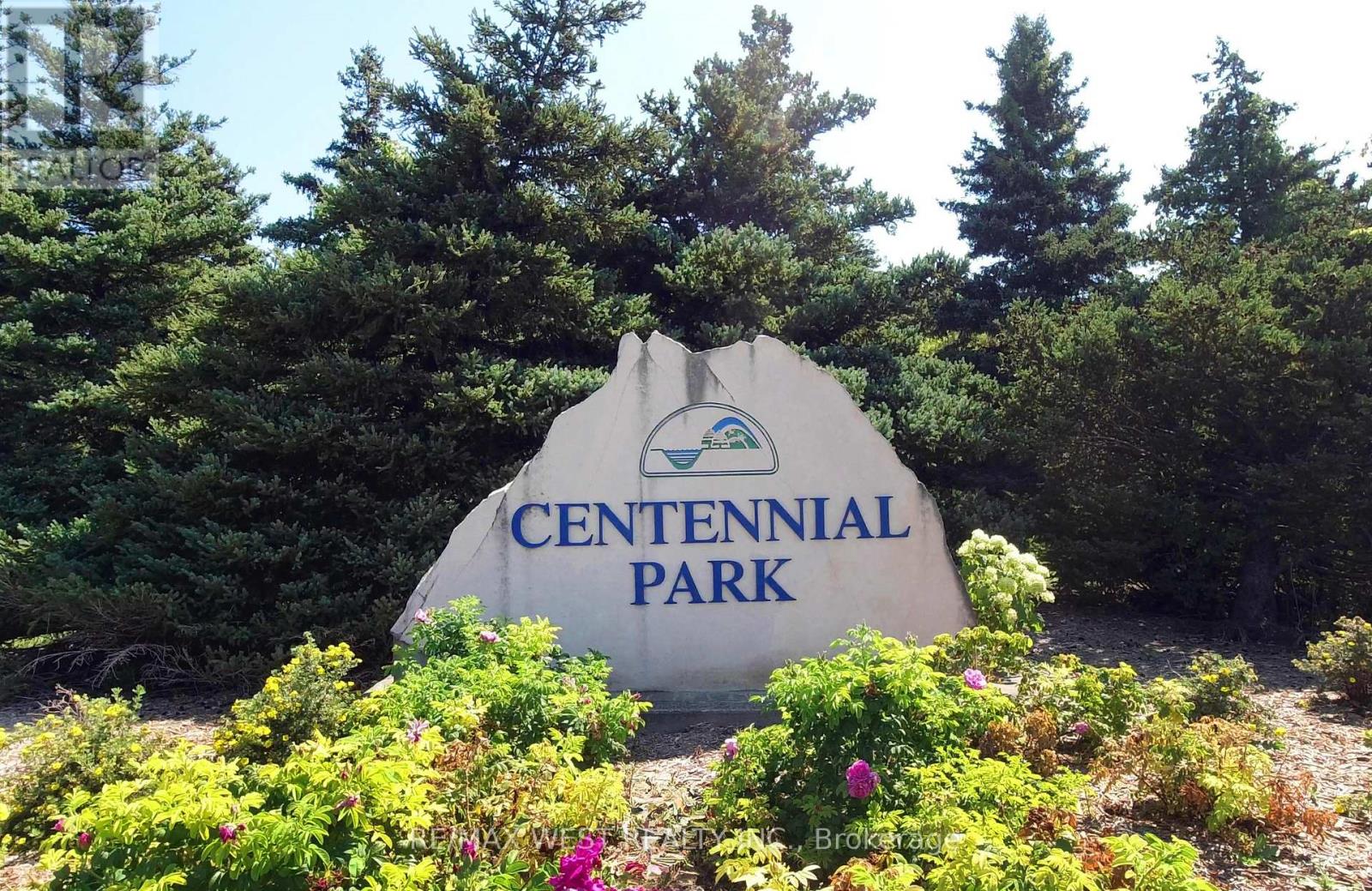 22 Dimplefield Place, Toronto, Ontario  M9C 4A1 - Photo 46 - W12890434