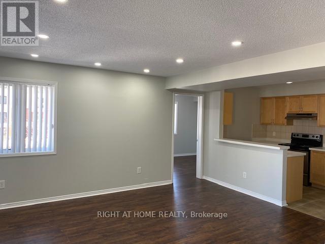 124 - 5035 Oscar Peterson Boulevard, Mississauga, Ontario  L5M 0P4 - Photo 4 - W12890448