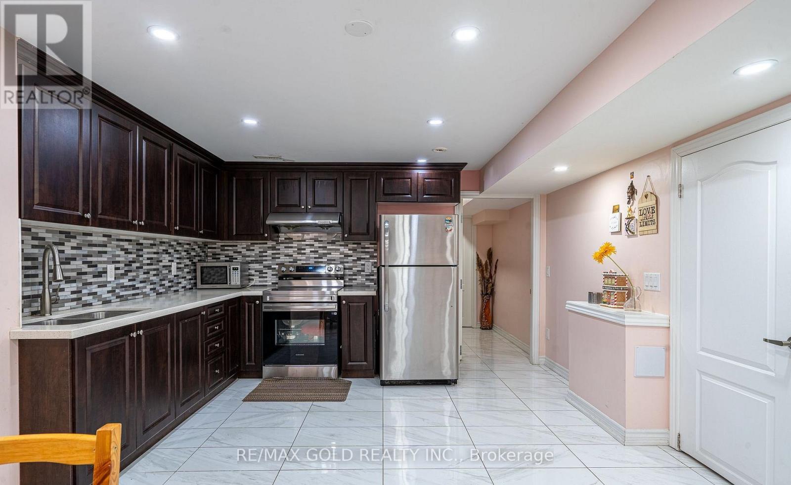 311 Father Tobin Road, Brampton (Sandringham-Wellington), Ontario  L6R 0P4 - Photo 36 - W12890522