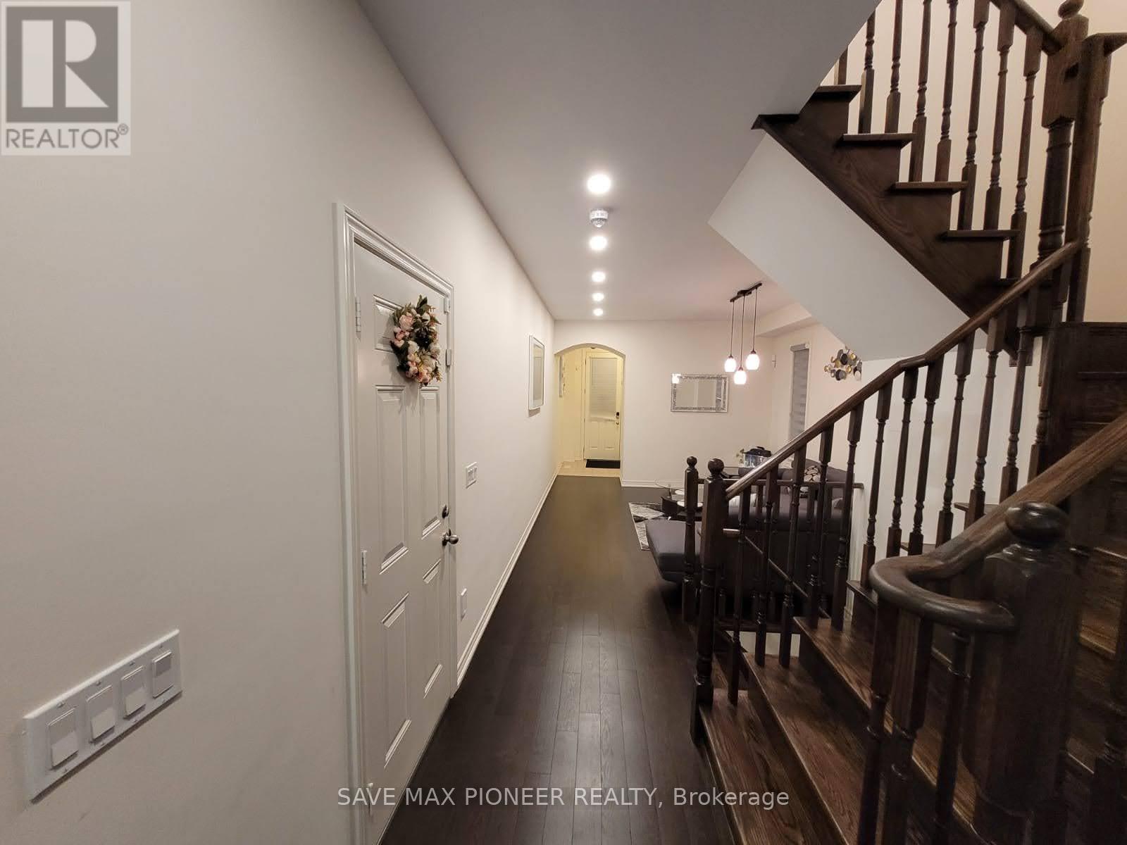 11 Ivor Crescent N, Brampton, Ontario  L7A 4L5 - Photo 20 - W12890546