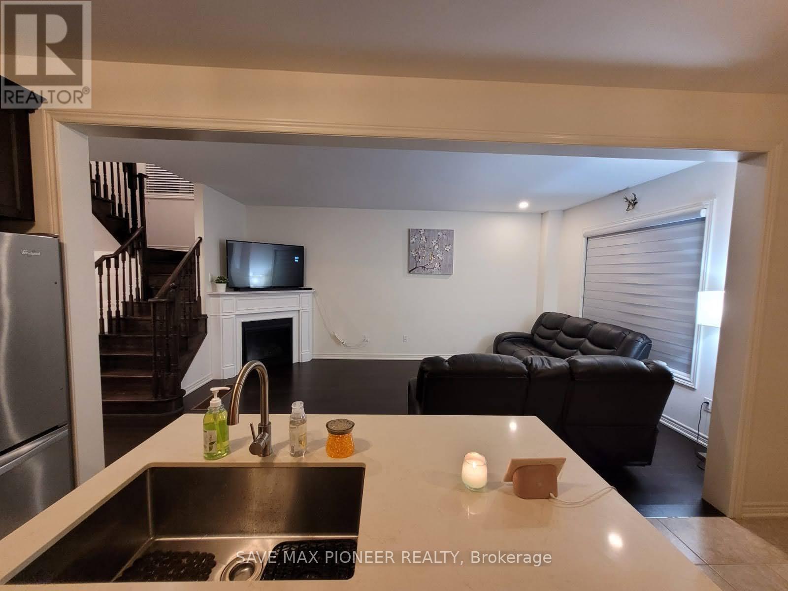 11 Ivor Crescent N, Brampton, Ontario  L7A 4L5 - Photo 28 - W12890546