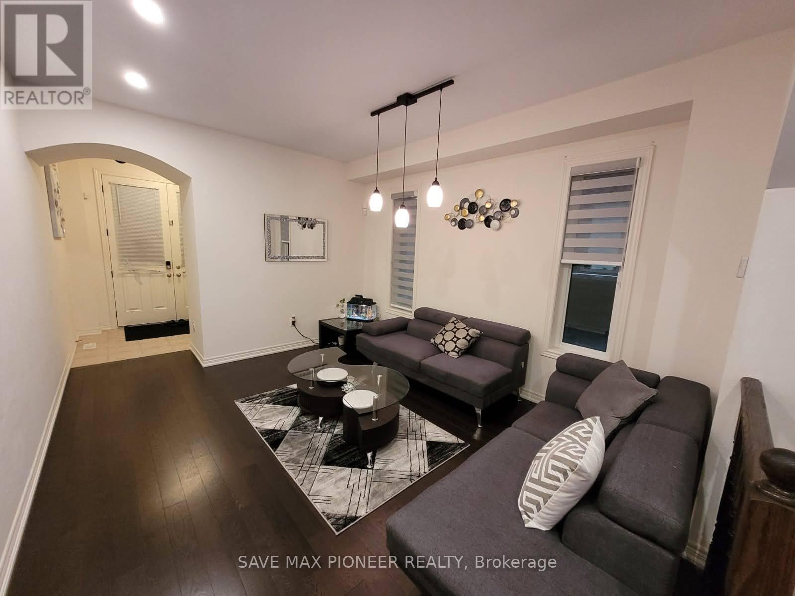 11 Ivor Crescent N, Brampton, Ontario  L7A 4L5 - Photo 31 - W12890546