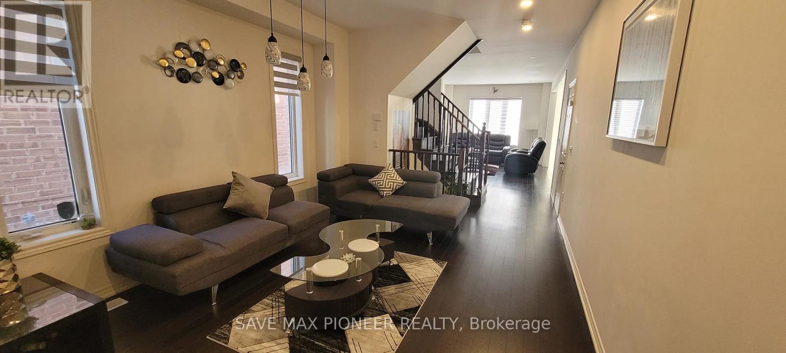 11 Ivor Crescent N, Brampton, Ontario  L7A 4L5 - Photo 7 - W12890546