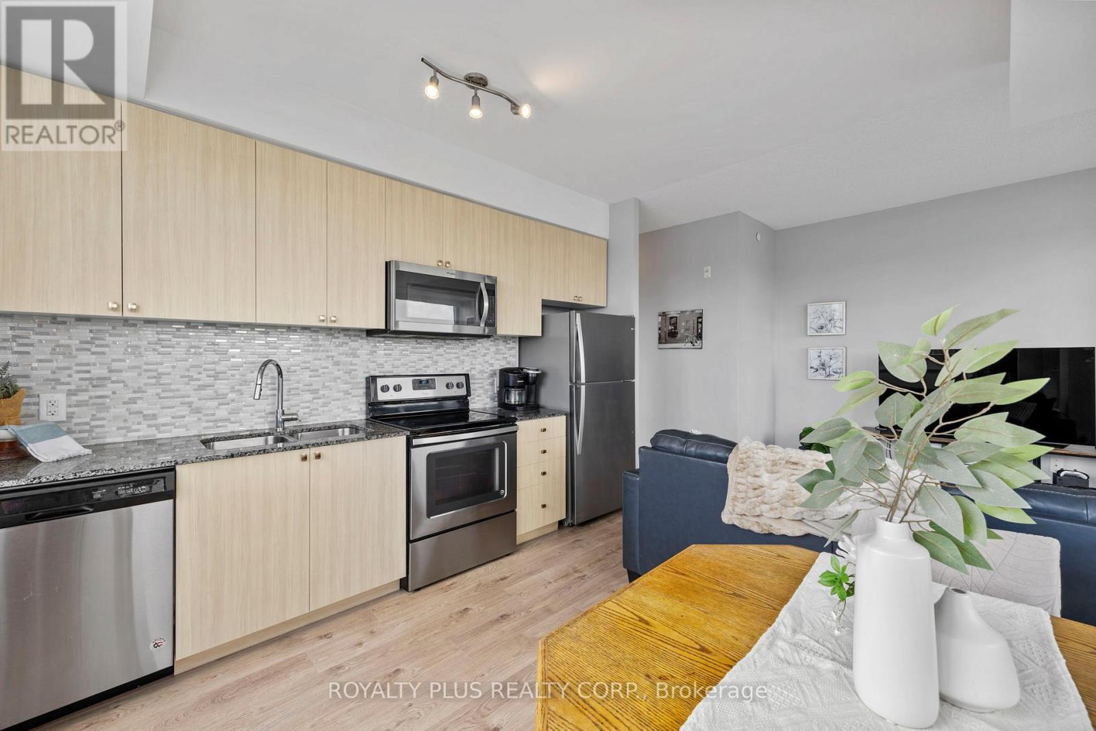407 - 2800 Keele Street, Toronto, Ontario  M3M 0B8 - Photo 16 - W12890630