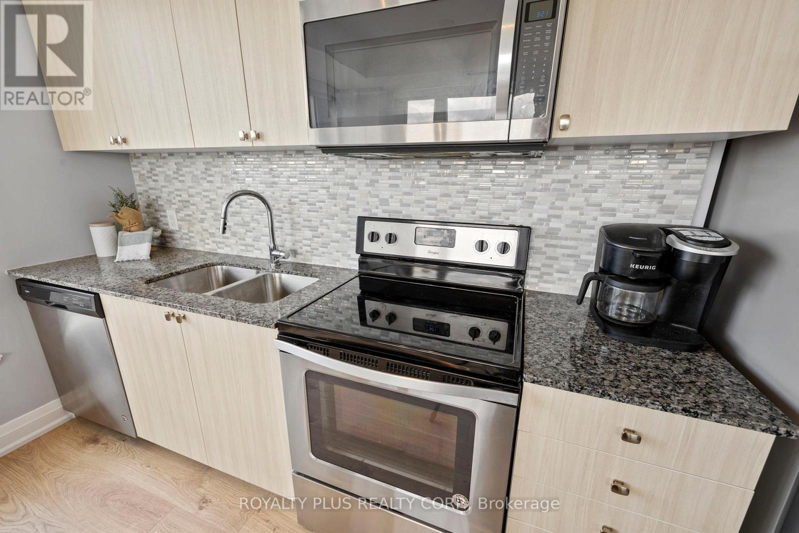 407 - 2800 Keele Street, Toronto, Ontario  M3M 0B8 - Photo 18 - W12890630