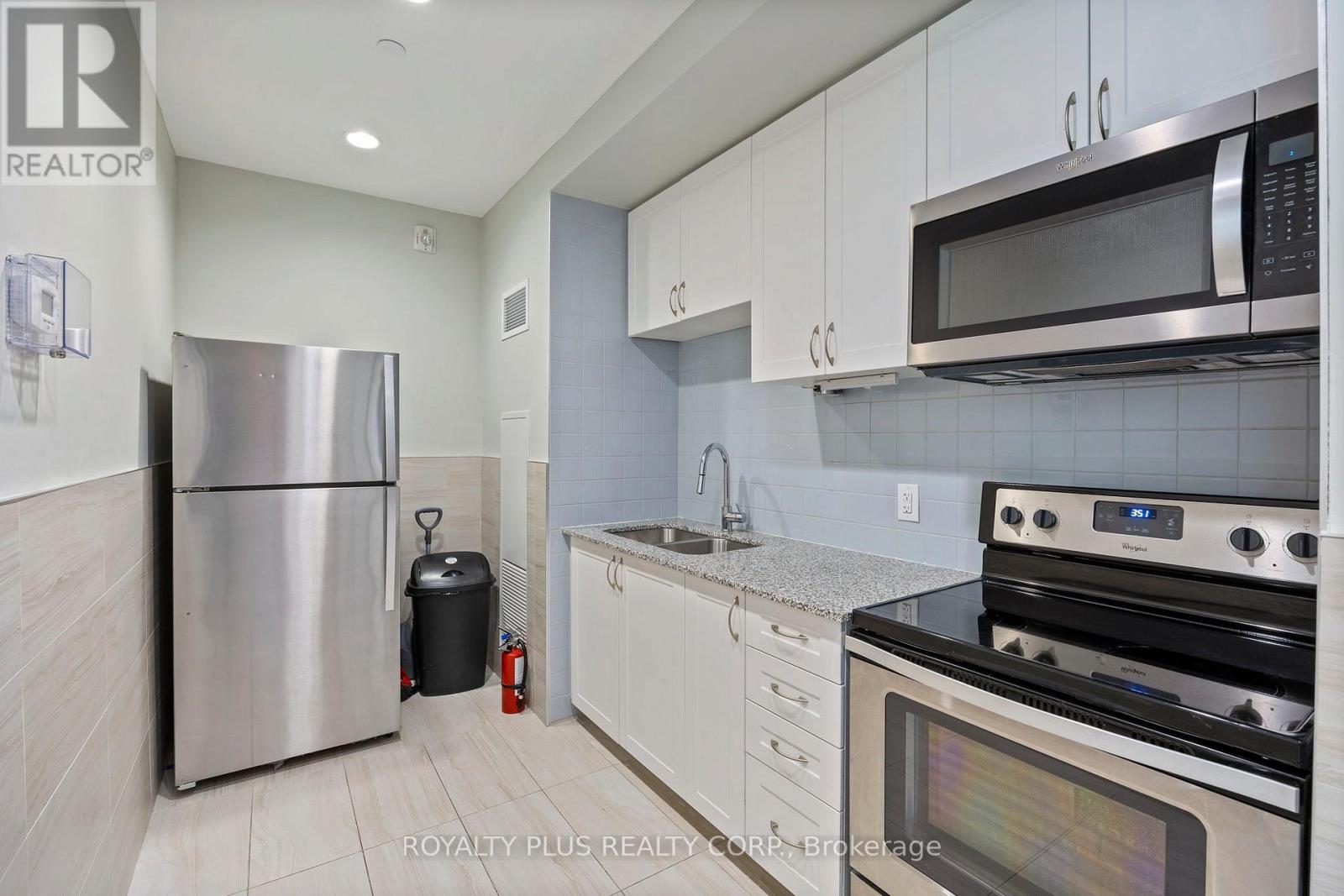 407 - 2800 Keele Street, Toronto, Ontario  M3M 0B8 - Photo 40 - W12890630