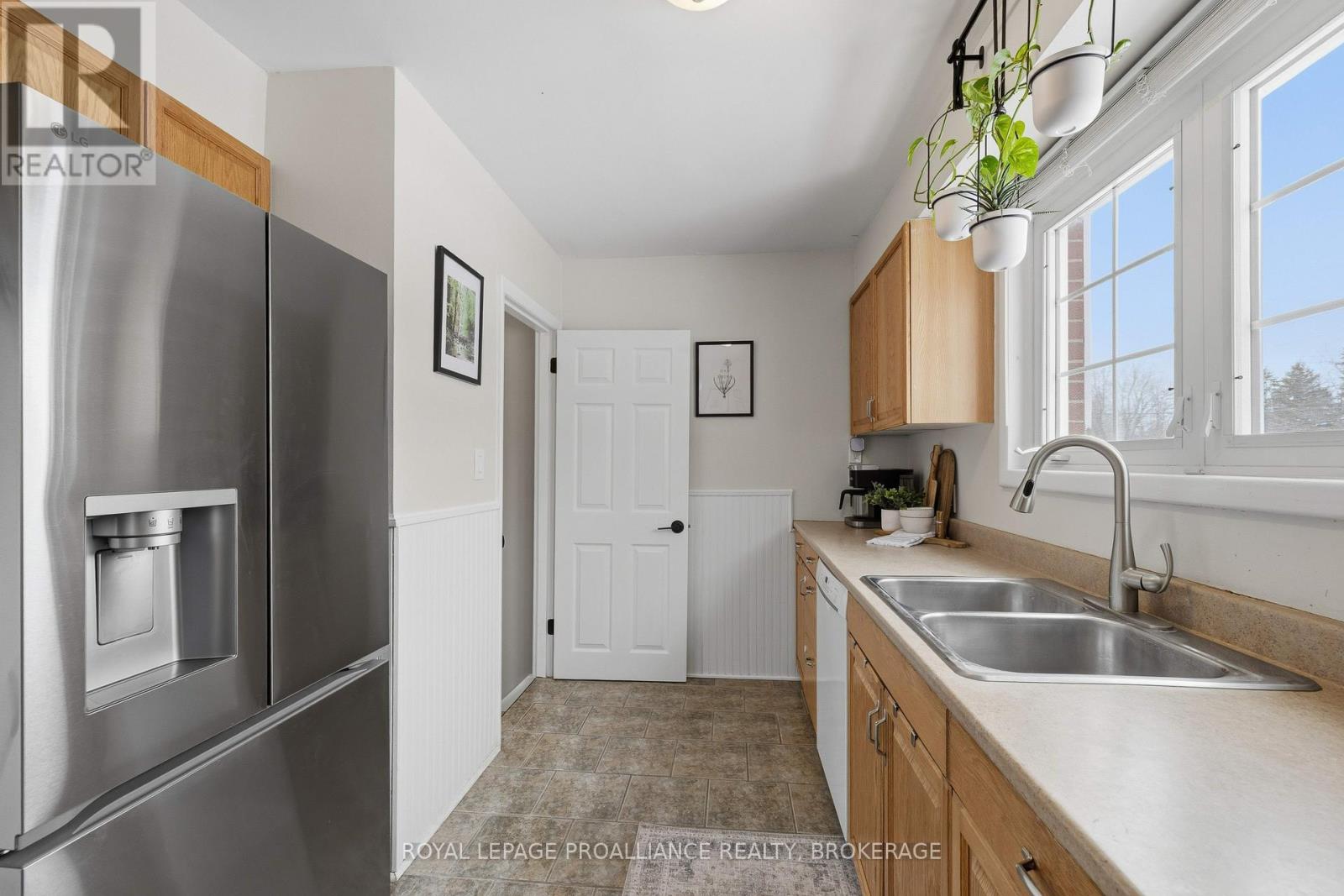 502 Mcewen Drive, Kingston, Ontario  K7M 3W7 - Photo 11 - X12890572