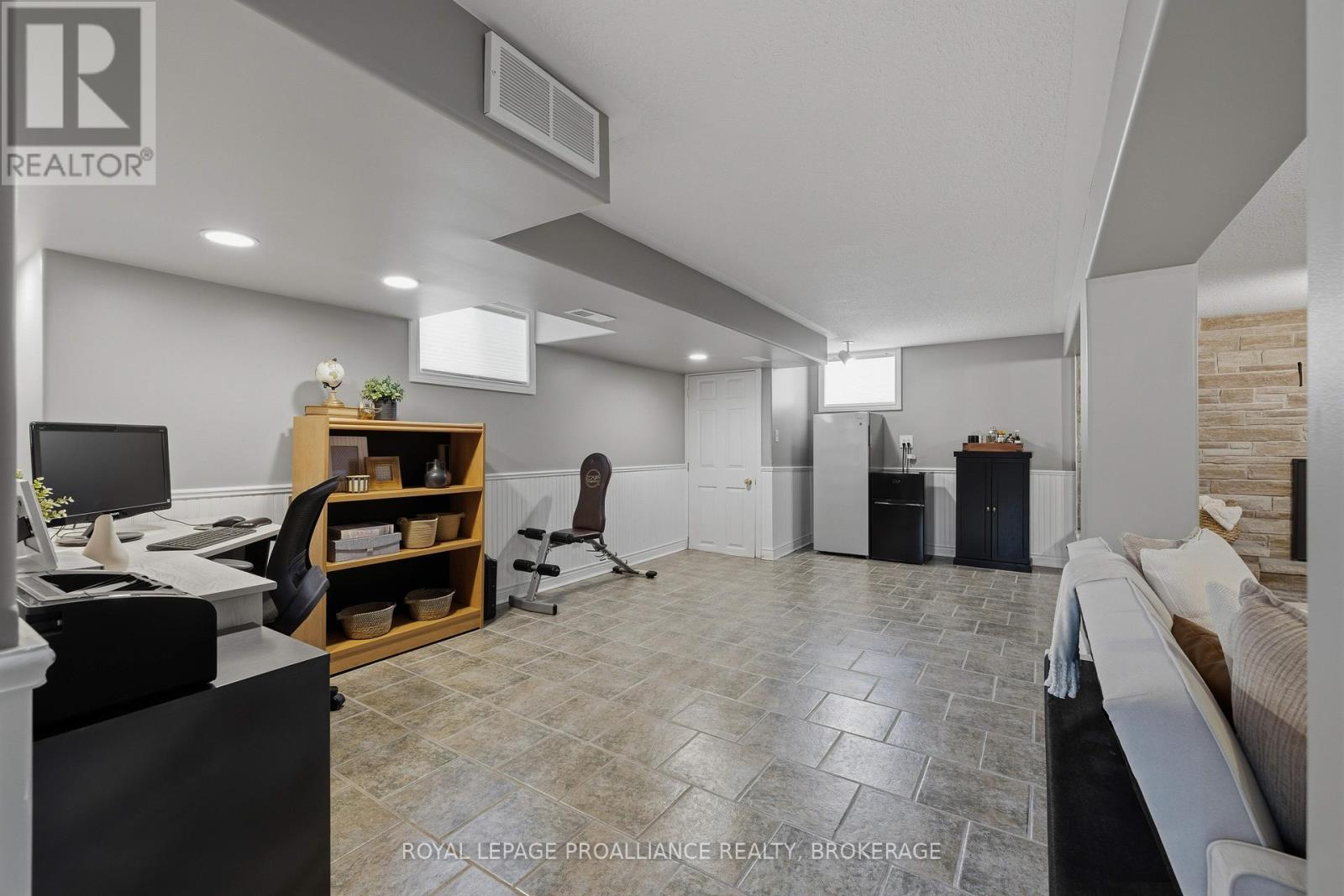 502 Mcewen Drive, Kingston, Ontario  K7M 3W7 - Photo 25 - X12890572