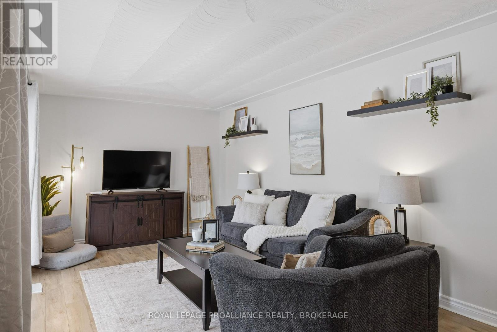 502 Mcewen Drive, Kingston, Ontario  K7M 3W7 - Photo 5 - X12890572