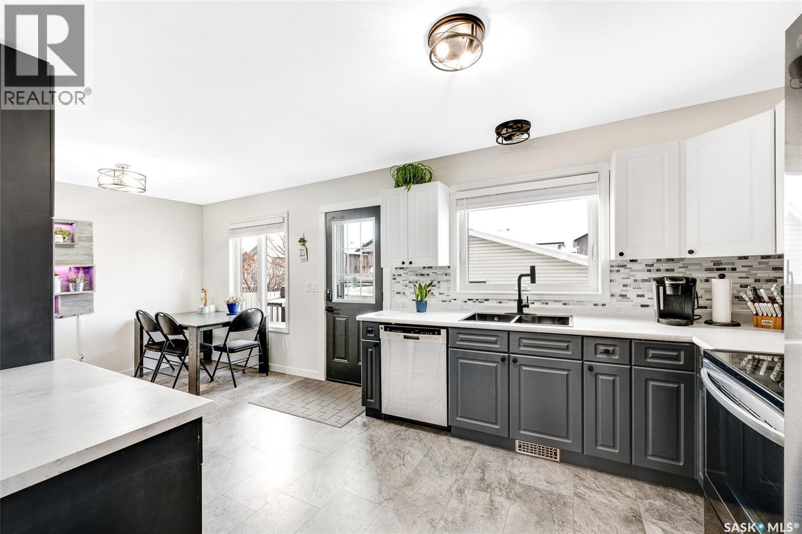 427 Carter Way, Saskatoon, Saskatchewan  S7L 7J1 - Photo 8 - SK030613