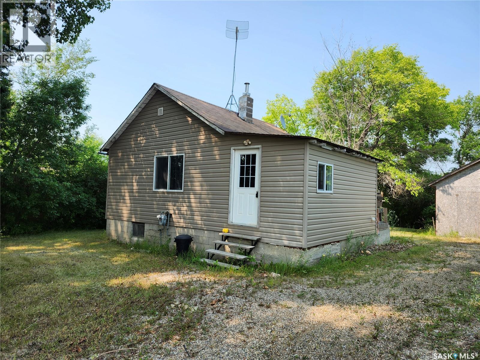 7 Park Street, Yarbo, Saskatchewan  S0A 4V0 - Photo 2 - SK030605