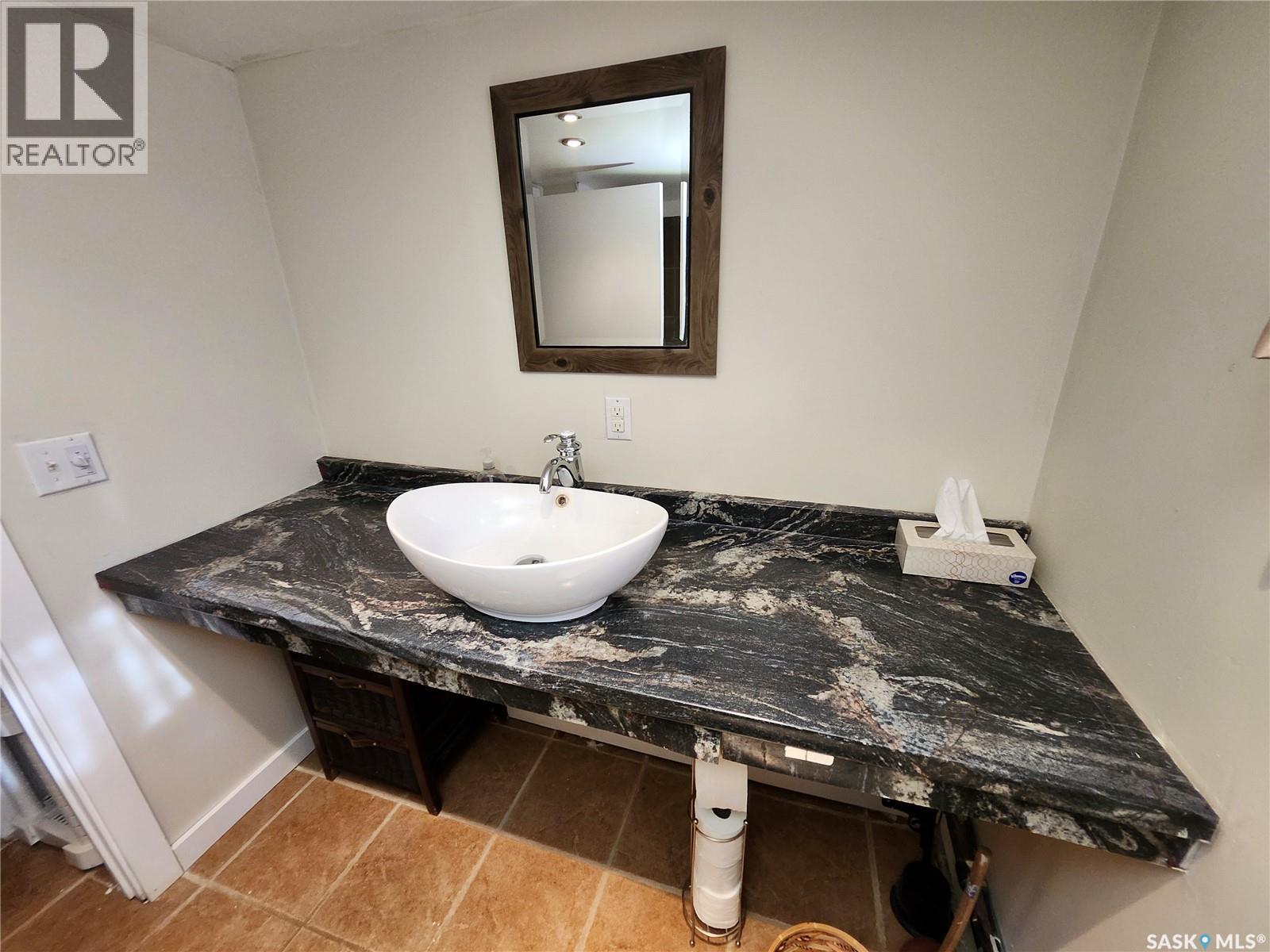 7 Park Street, Yarbo, Saskatchewan  S0A 4V0 - Photo 24 - SK030605