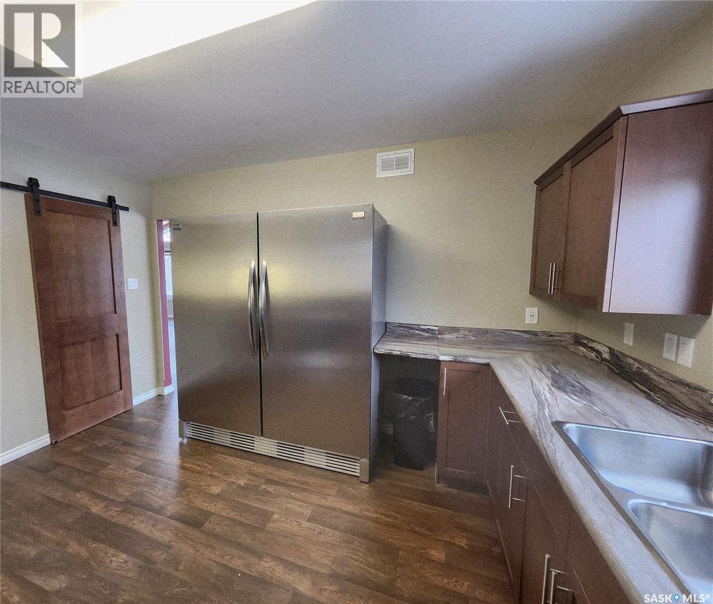 933 Front Street S, Broadview, Saskatchewan  S0G 0K0 - Photo 10 - SK030597