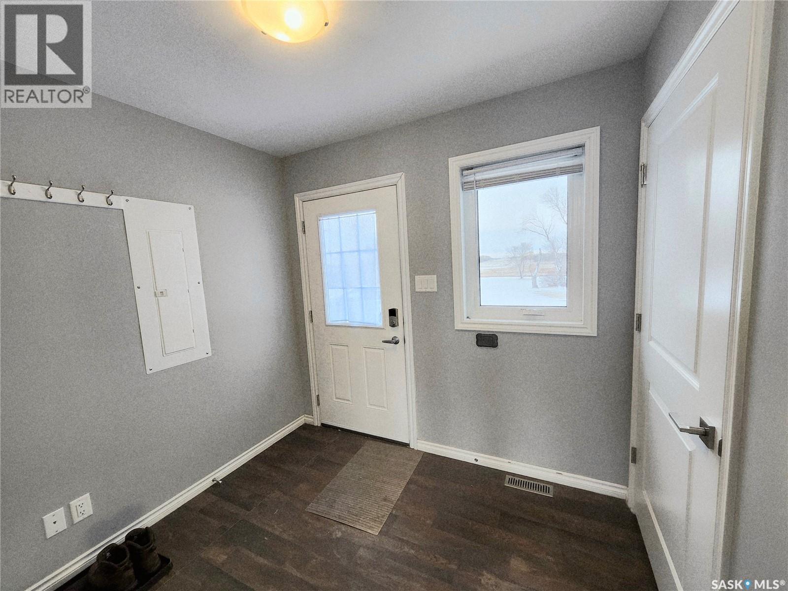 933 Front Street S, Broadview, Saskatchewan  S0G 0K0 - Photo 17 - SK030597