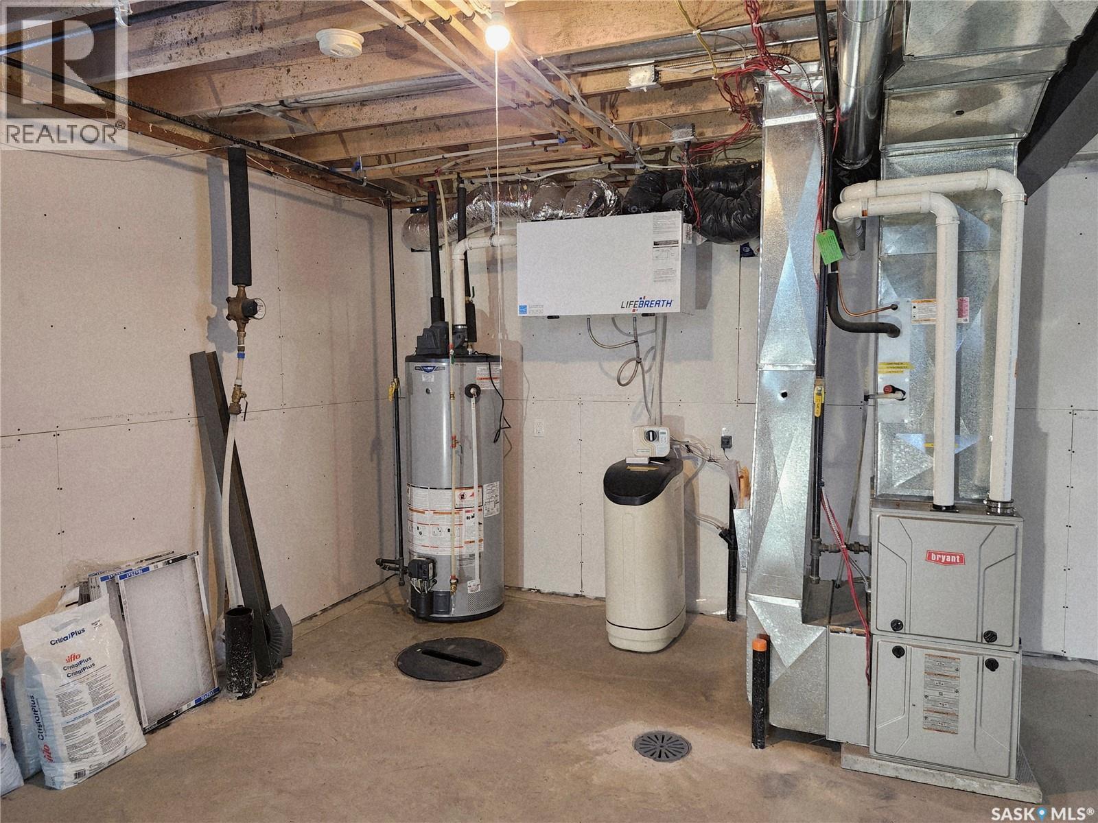 933 Front Street S, Broadview, Saskatchewan  S0G 0K0 - Photo 18 - SK030597