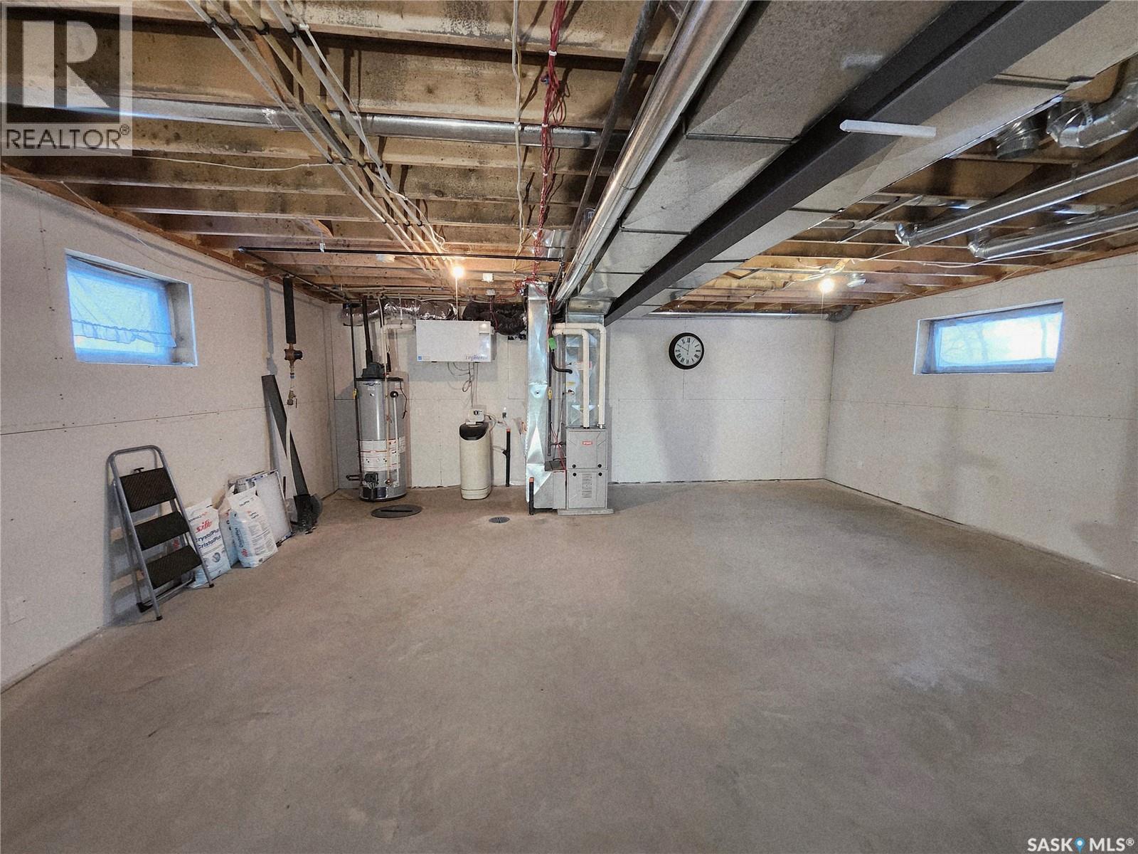 933 Front Street S, Broadview, Saskatchewan  S0G 0K0 - Photo 19 - SK030597