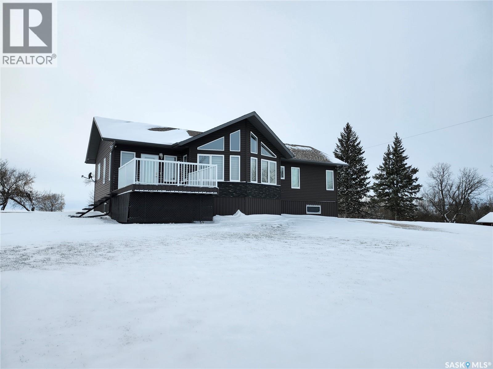 933 Front Street S, Broadview, Saskatchewan  S0G 0K0 - Photo 2 - SK030597