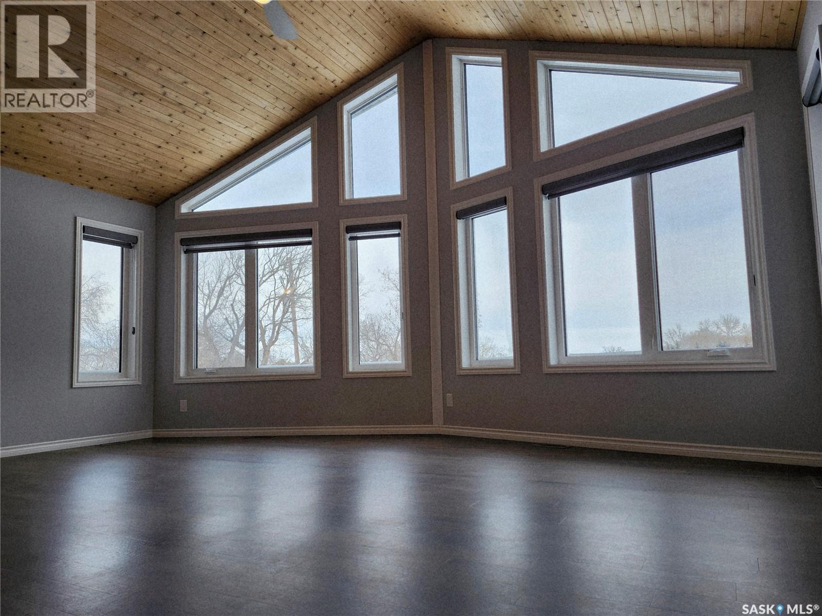 933 Front Street S, Broadview, Saskatchewan  S0G 0K0 - Photo 5 - SK030597