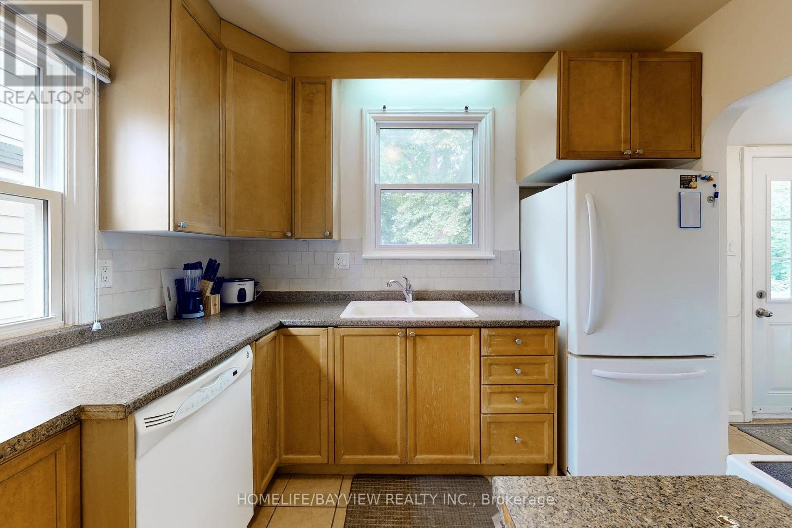 88 Arkell Street, Hamilton, Ontario  L8S 1N7 - Photo 14 - X12890354