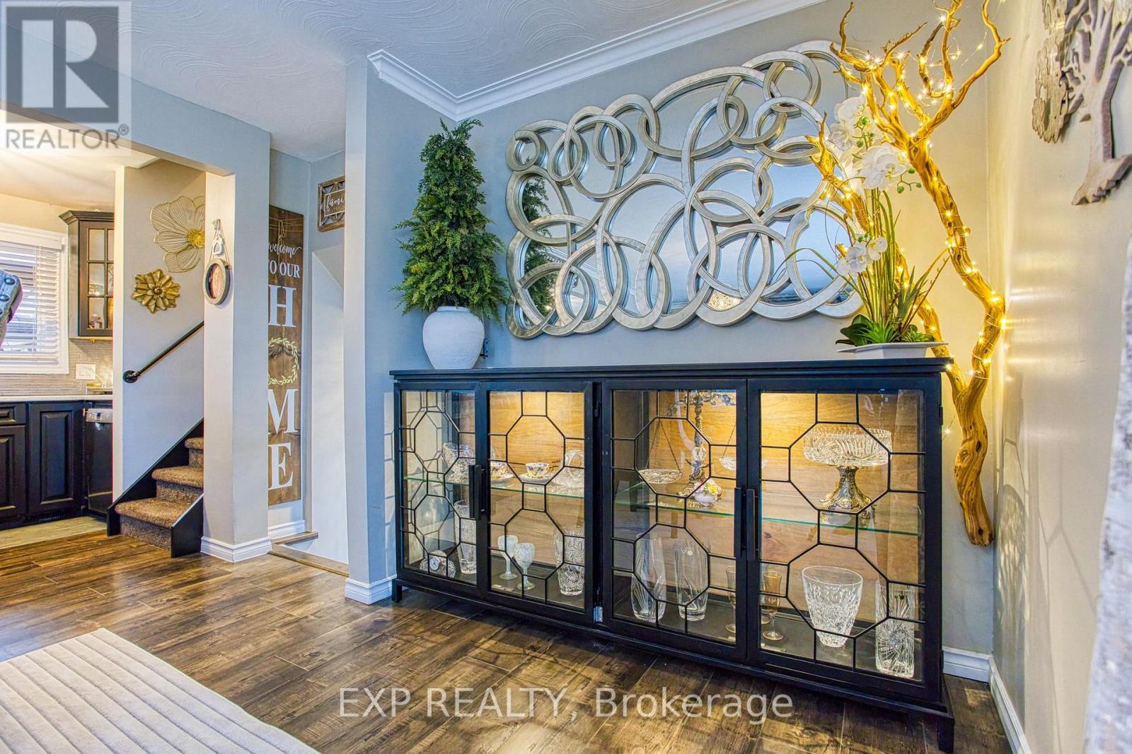 4504 Queensway Gardens, Niagara Falls, Ontario  L2E 6P7 - Photo 11 - X12890366