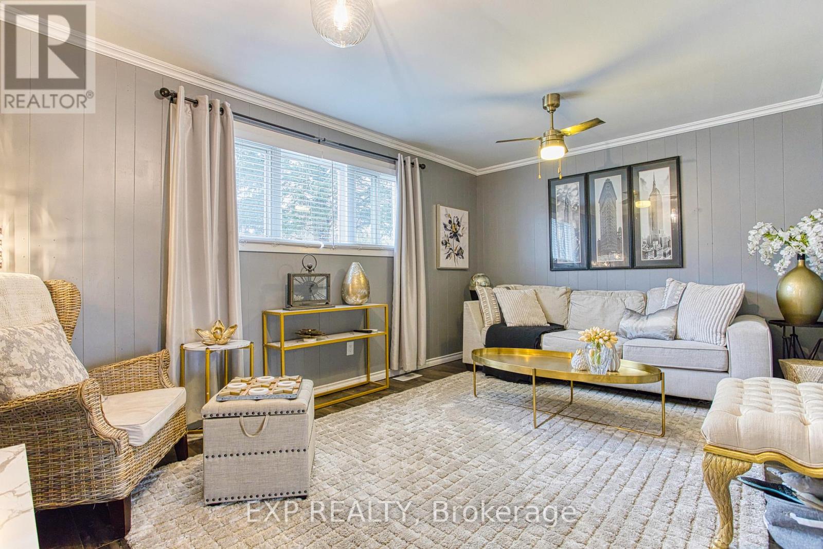 4504 Queensway Gardens, Niagara Falls, Ontario  L2E 6P7 - Photo 8 - X12890366