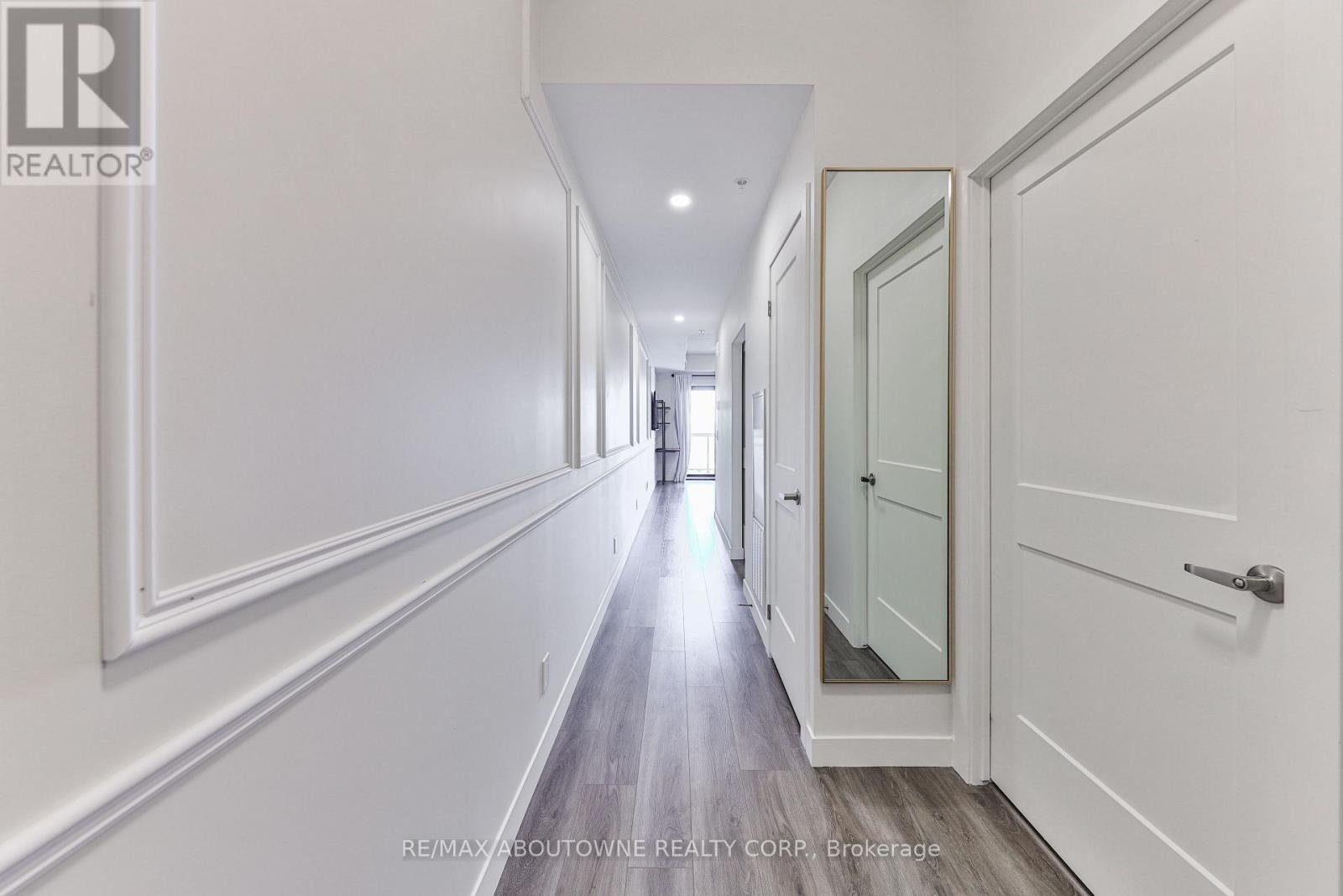 1806 - 15 Queen Street, Hamilton, Ontario  L8P 3R6 - Photo 5 - X12890386