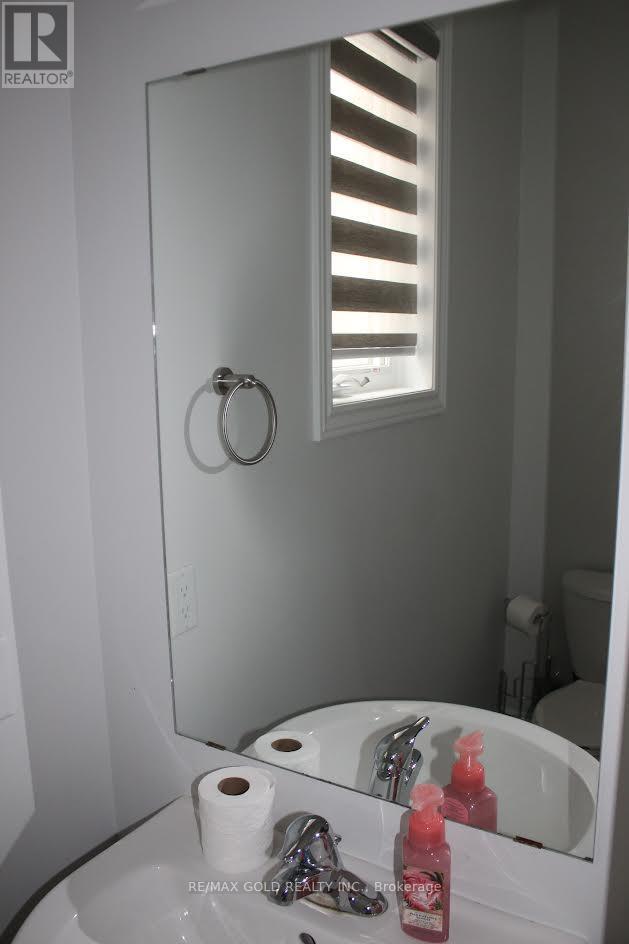 30 Henry Maracle Street E, North Dumfries, Ontario  N0B 1E0 - Photo 22 - X12890506