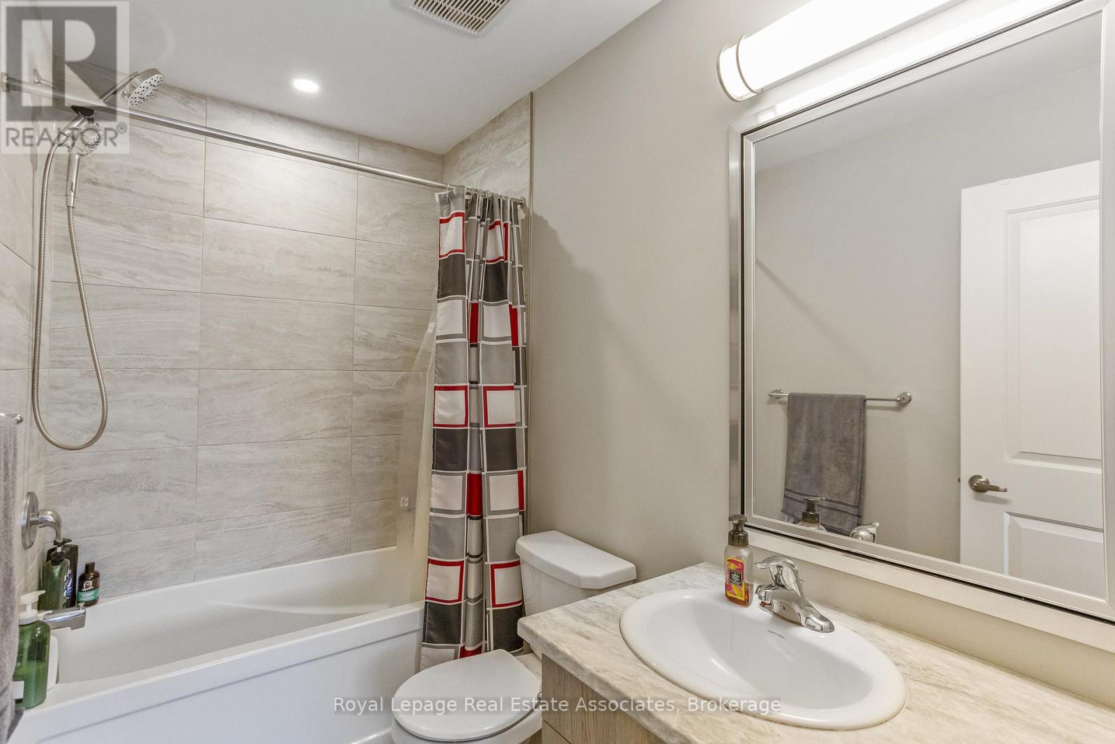 16 - 177 Edgevalley Road, London East, Ontario  N5V 0C5 - Photo 28 - X12890510