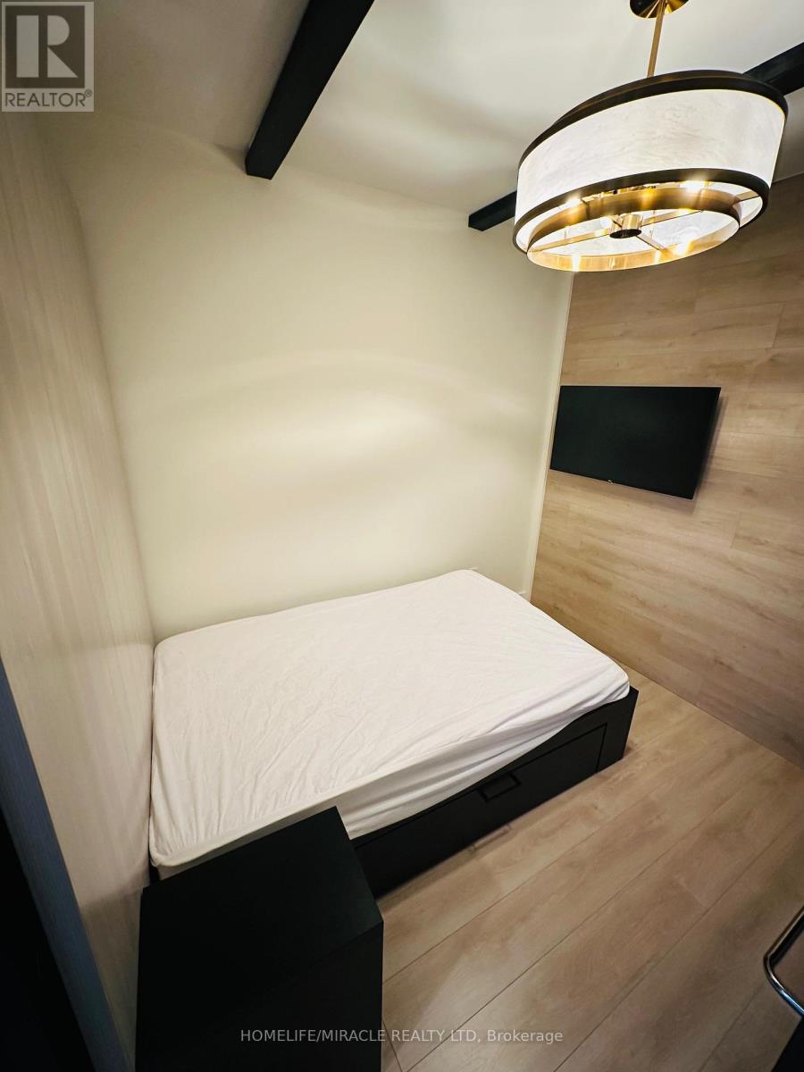 2226 - 145 Columbia Street W, Waterloo, Ontario  N2L 3L2 - Photo 11 - X12890512