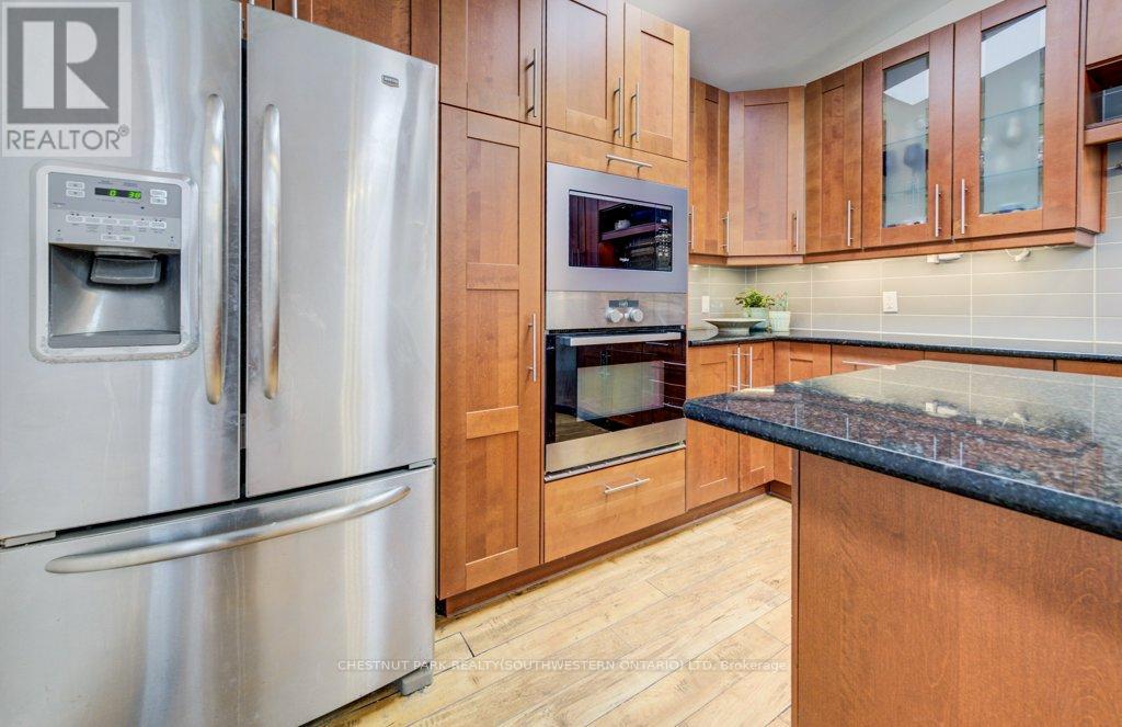 776 Scottsdale Drive, Guelph, Ontario  N1G 3L8 - Photo 12 - X12890540