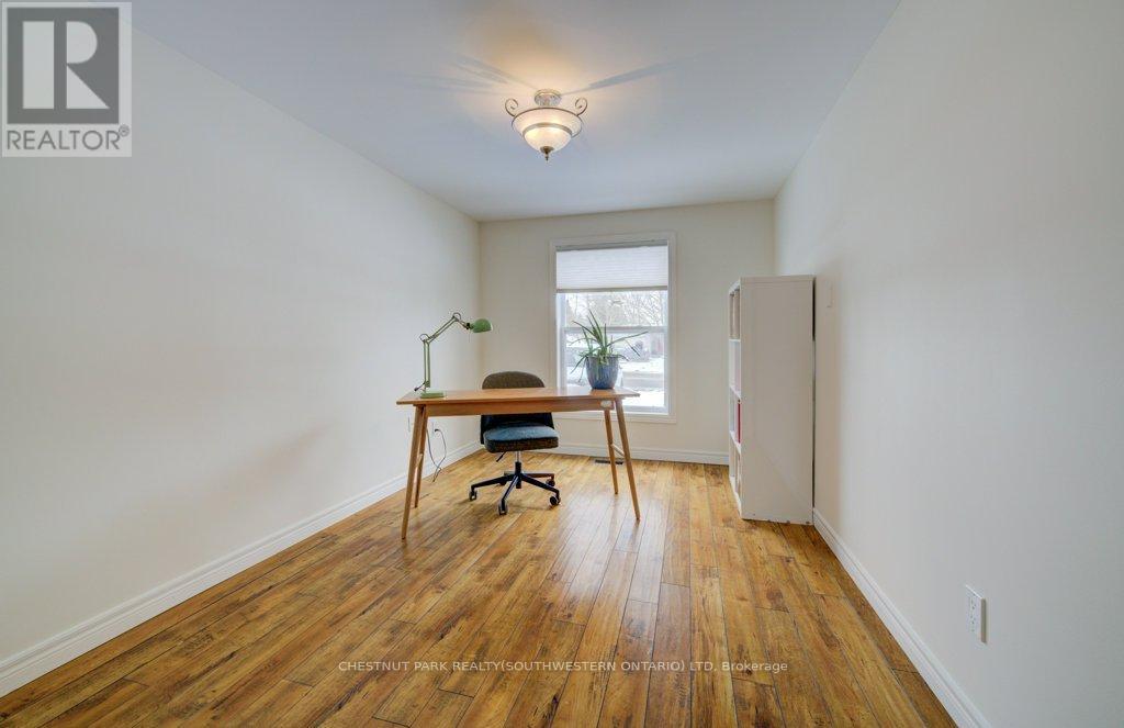 776 Scottsdale Drive, Guelph, Ontario  N1G 3L8 - Photo 16 - X12890540