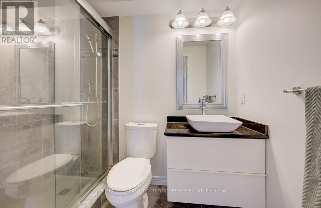 776 Scottsdale Drive, Guelph, Ontario  N1G 3L8 - Photo 18 - X12890540