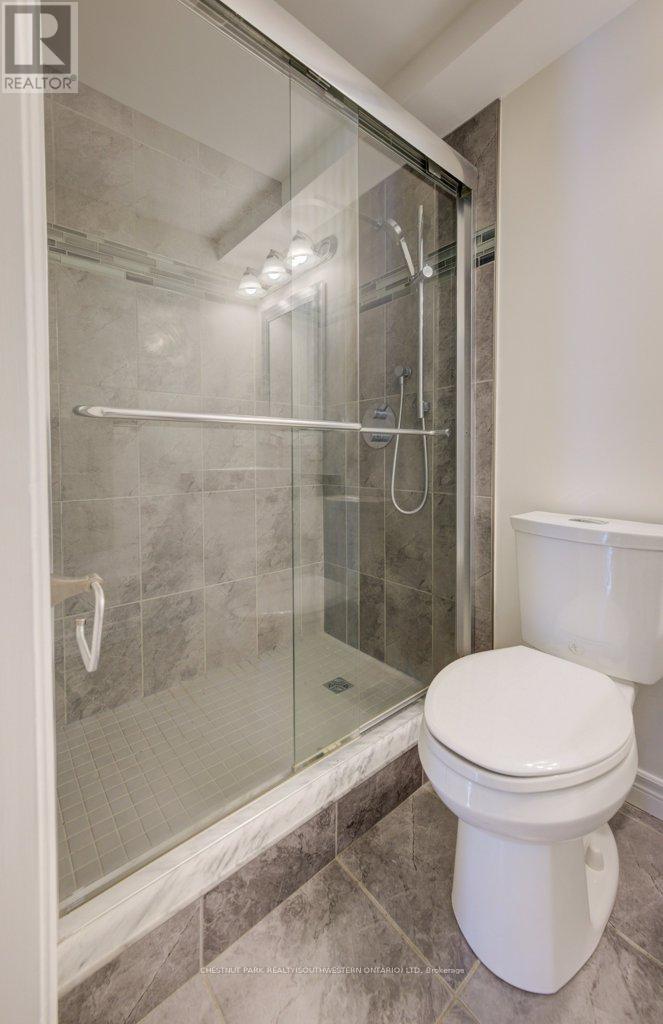 776 Scottsdale Drive, Guelph, Ontario  N1G 3L8 - Photo 19 - X12890540