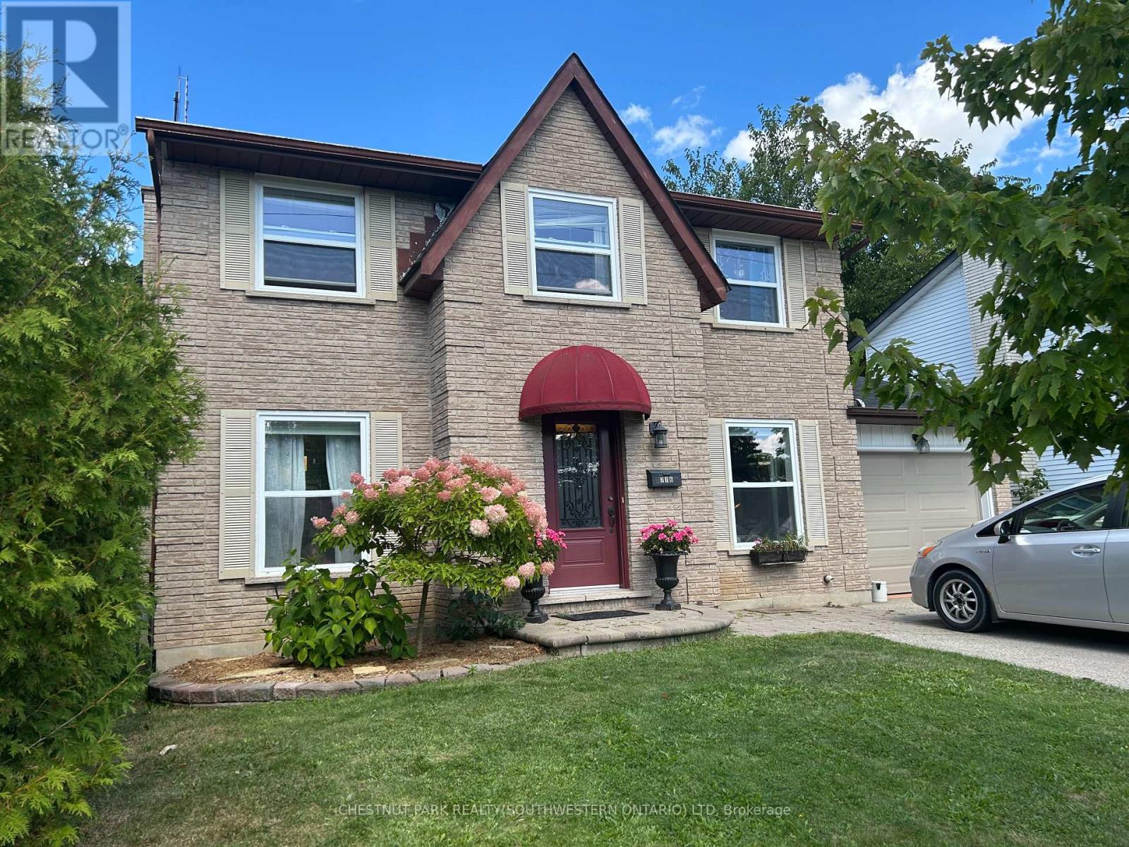 776 Scottsdale Drive, Guelph, Ontario  N1G 3L8 - Photo 3 - X12890540