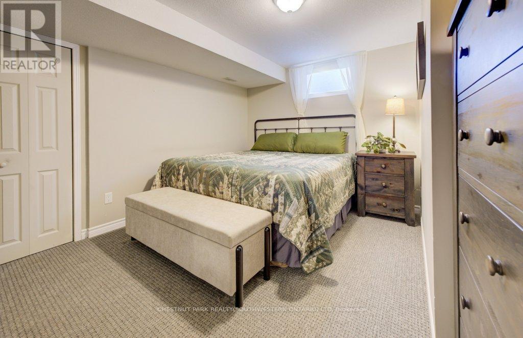 776 Scottsdale Drive, Guelph, Ontario  N1G 3L8 - Photo 36 - X12890540