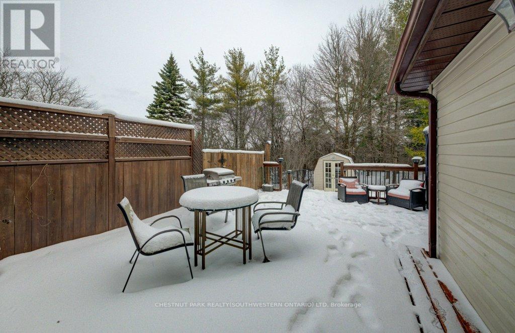 776 Scottsdale Drive, Guelph, Ontario  N1G 3L8 - Photo 38 - X12890540