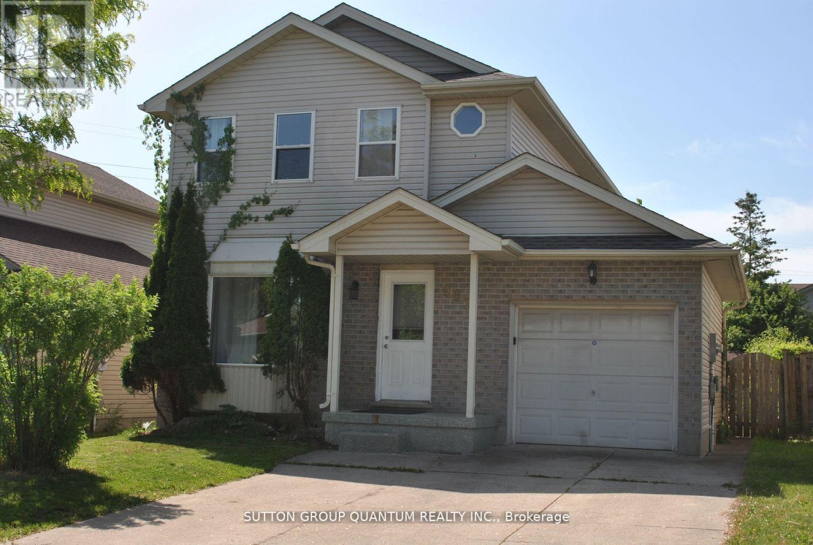 987 PROSPERITY COURT, London East, Ontario