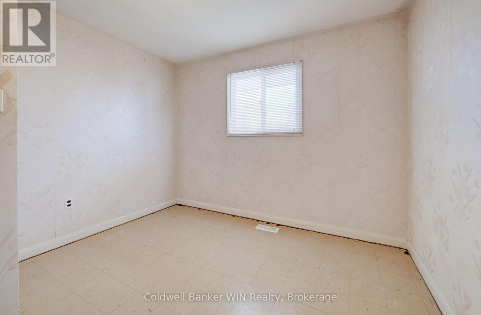 130 King Street E, Wellington North (Mount Forest), Ontario  N0G 2L2 - Photo 19 - X12784560