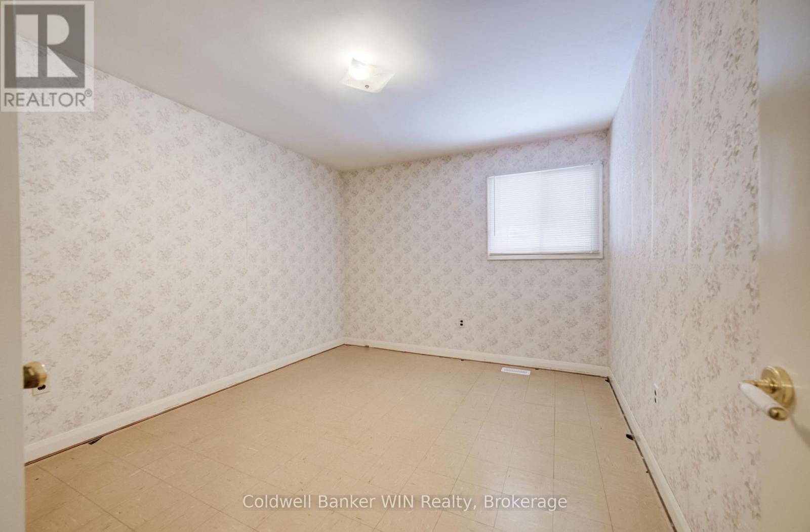 130 King Street E, Wellington North (Mount Forest), Ontario  N0G 2L2 - Photo 17 - X12784560