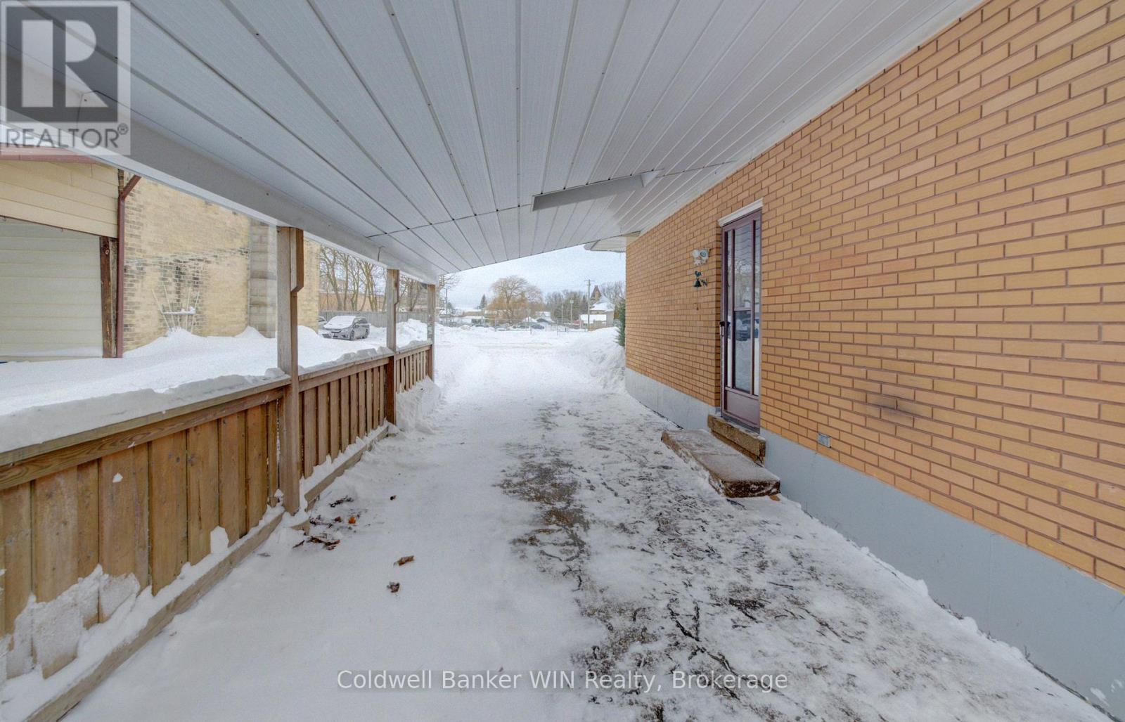 130 King Street E, Wellington North (Mount Forest), Ontario  N0G 2L2 - Photo 29 - X12784560
