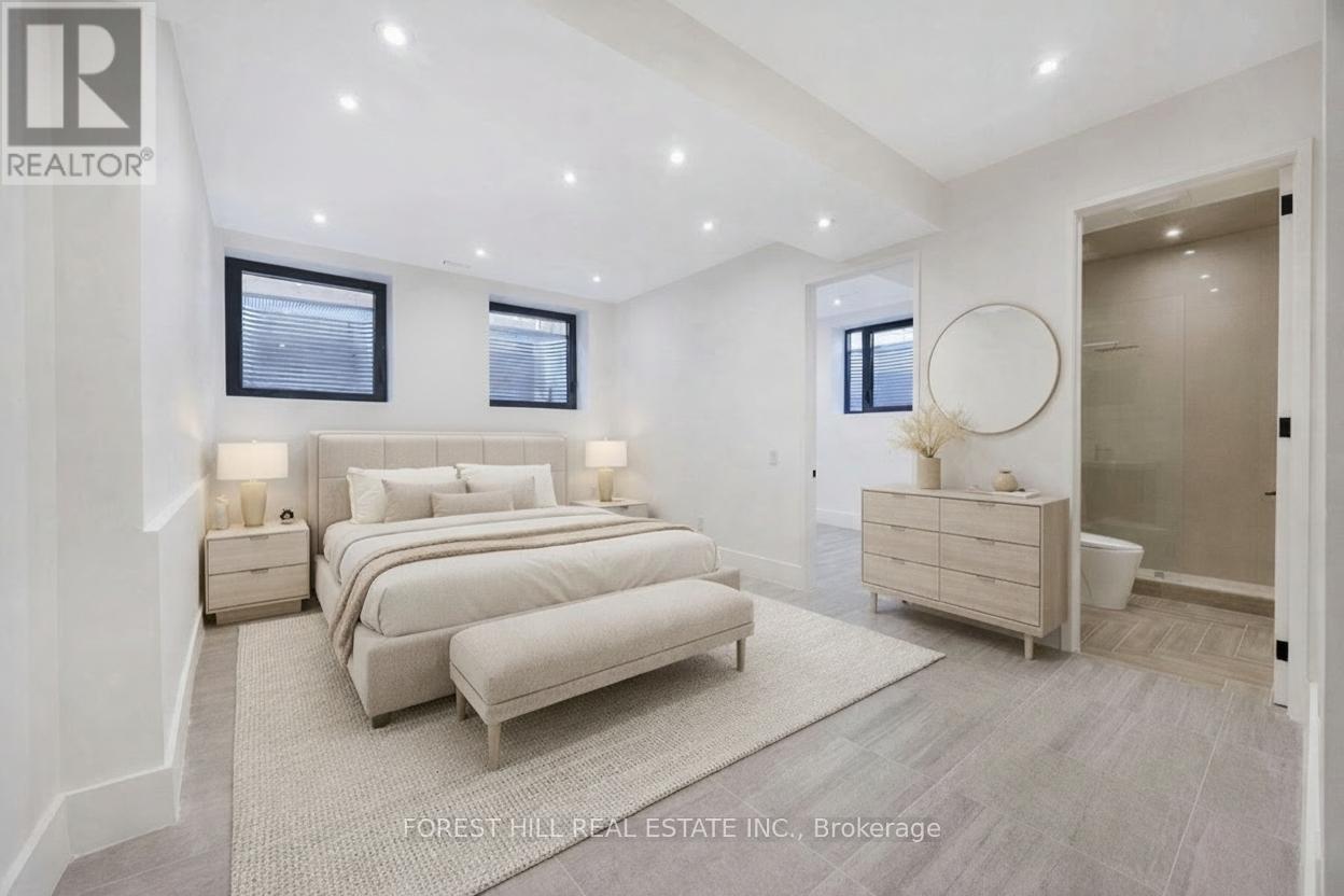 170 Ranee Avenue, Toronto (Englemount-Lawrence), Ontario  M6A 1N5 - Photo 28 - C12793284