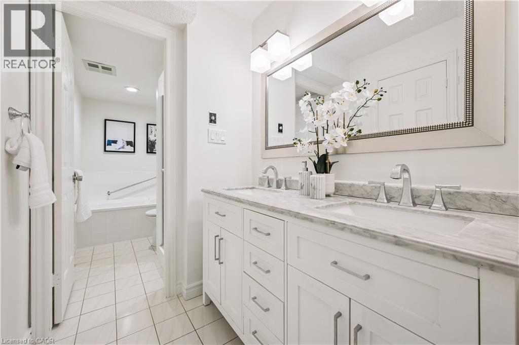 2121 Lakeshore Road Unit# 401, Burlington, Ontario  L7R 1C9 - Photo 29 - 40778619