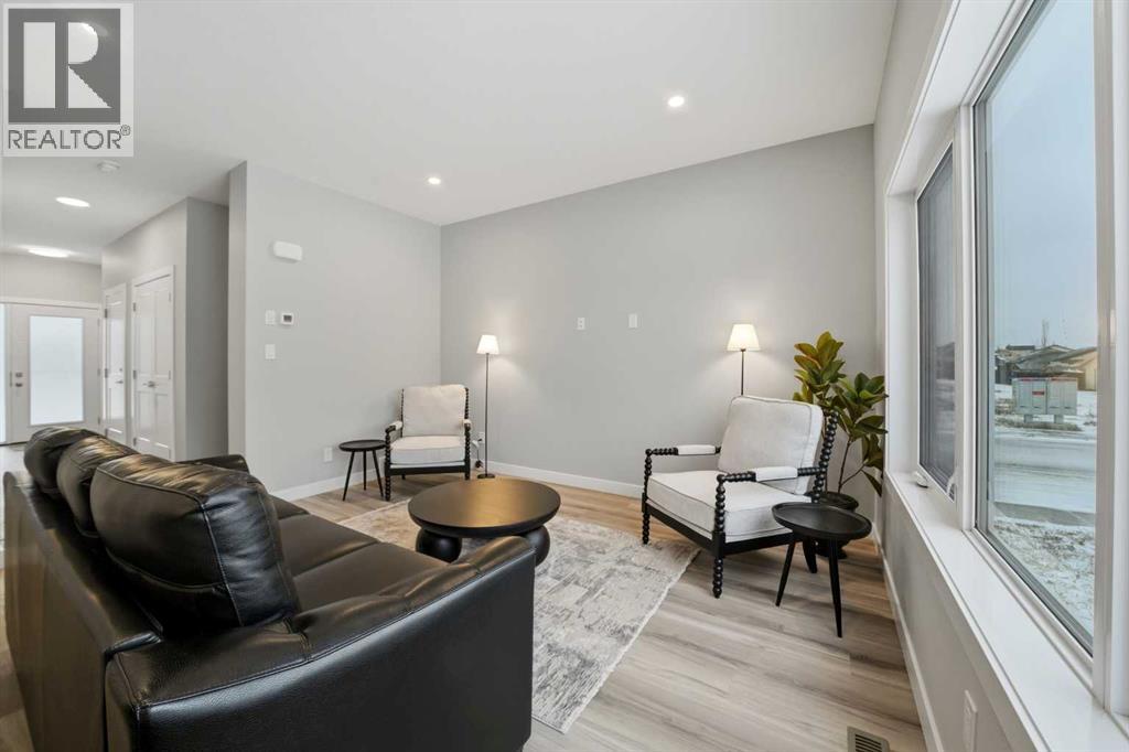 70 Palmer Circle, Blackfalds, Alberta  T0M 0J2 - Photo 7 - A2273755